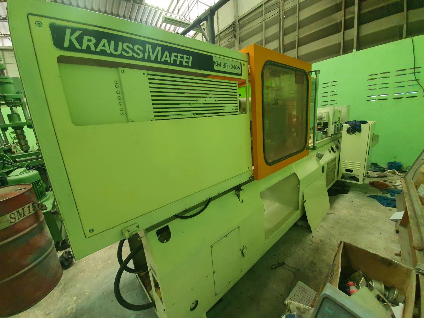 ขายเครื่องฉีดพลาสติก มือสอง ยี่ห้อ Krauss maffei  KM-90    Servo ประหยัดไฟ  Controller ใหม่ Oem ยี่ห้อ  Kaba พร้อมใช้งาน รับประกัน Controller 1 ปี